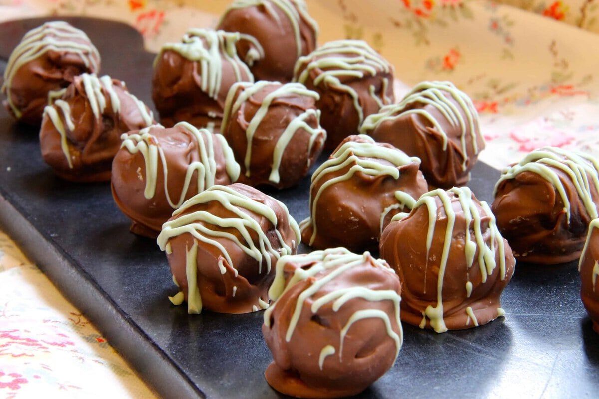 Oreo Chocolate Truffles! Jane's Patisserie