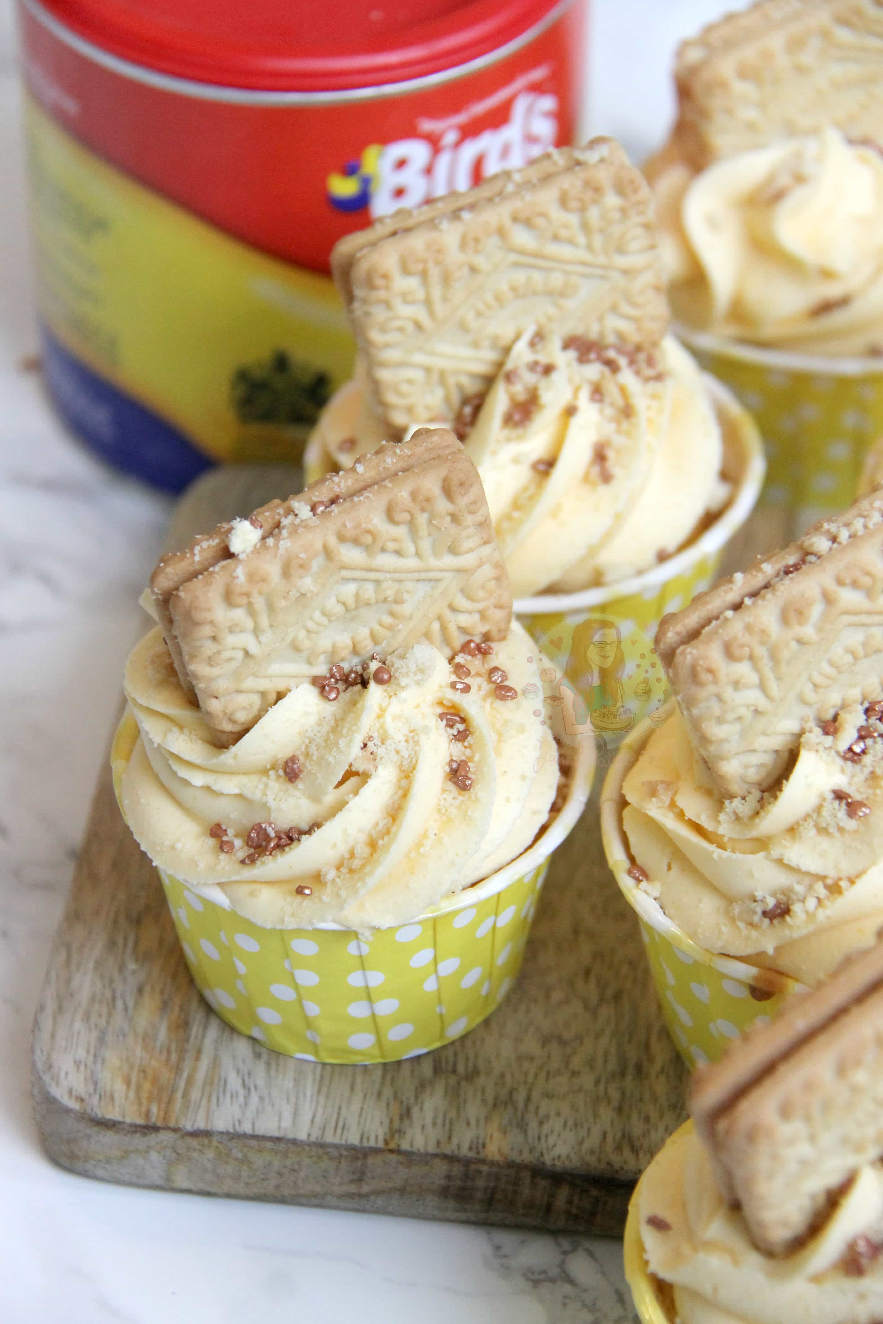 Custard Cream Cupcakes! Jane's Patisserie