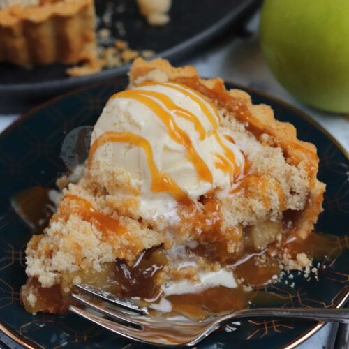 Caramel Apple Crumble Pie! Jane's Patisserie