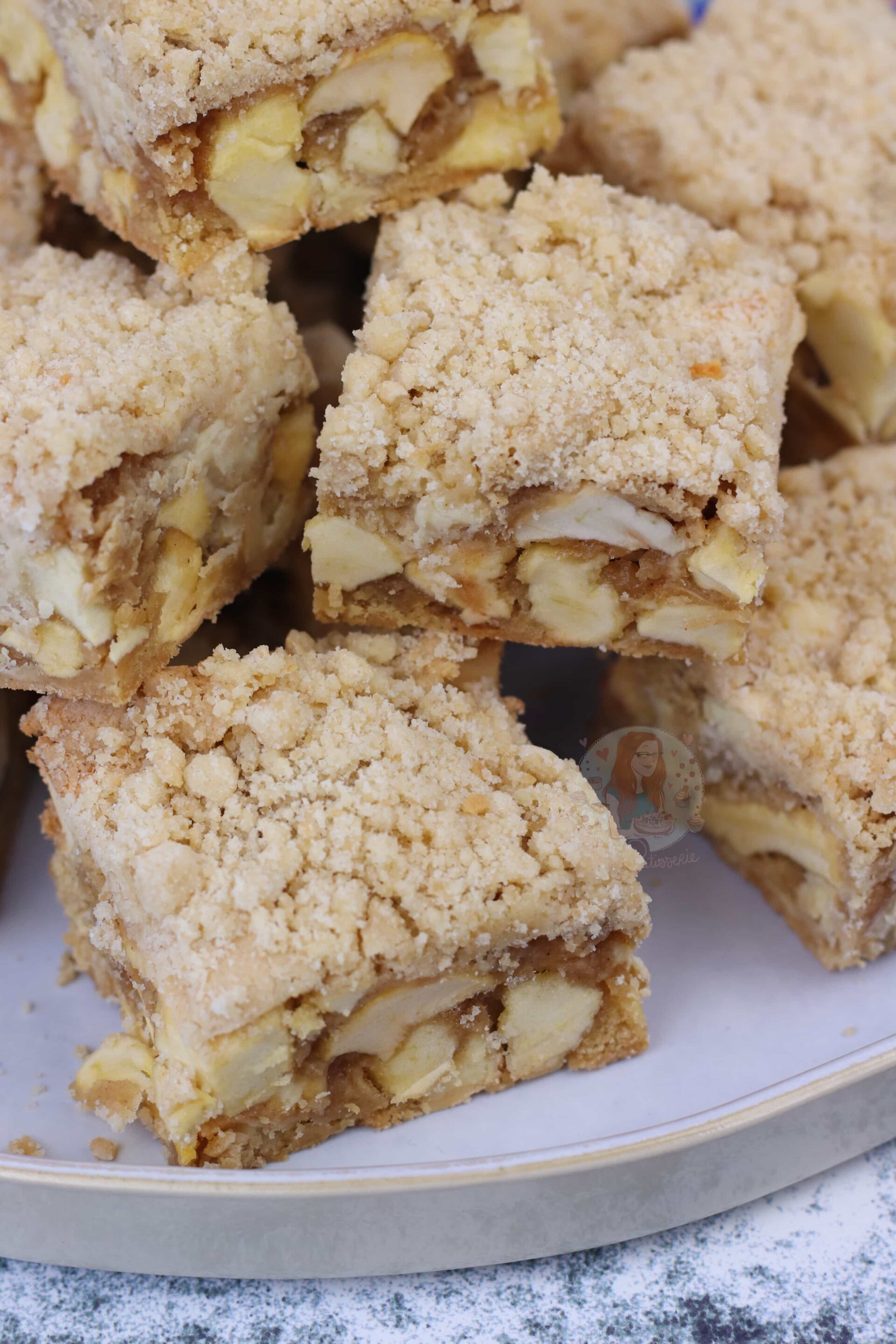 Apple Crumble Cookie Bars! Jane's Patisserie