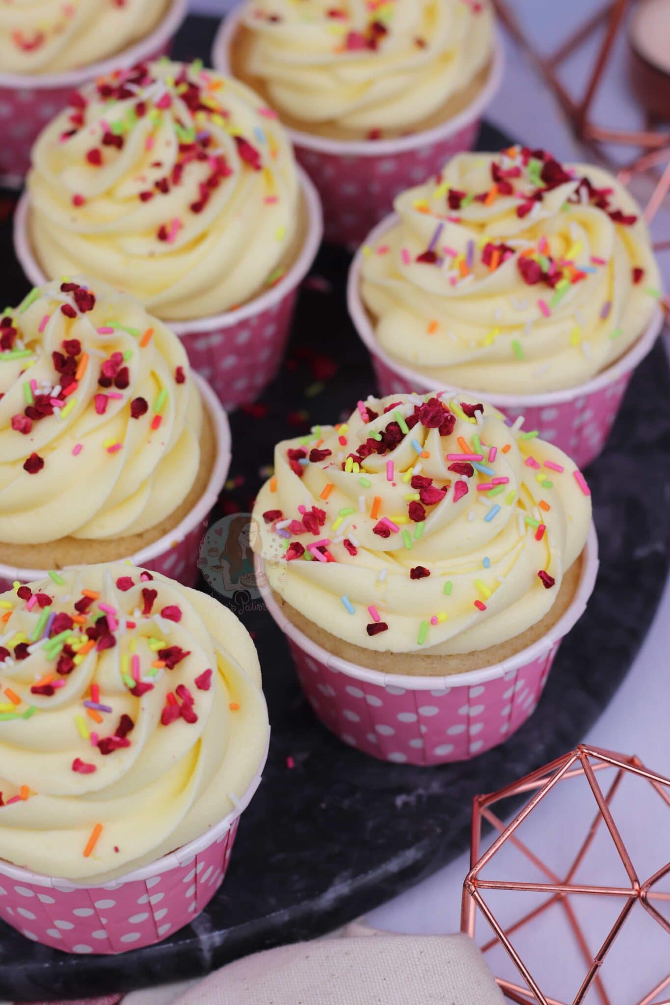 Vegan Vanilla Cupcakes! - Jane's Patisserie