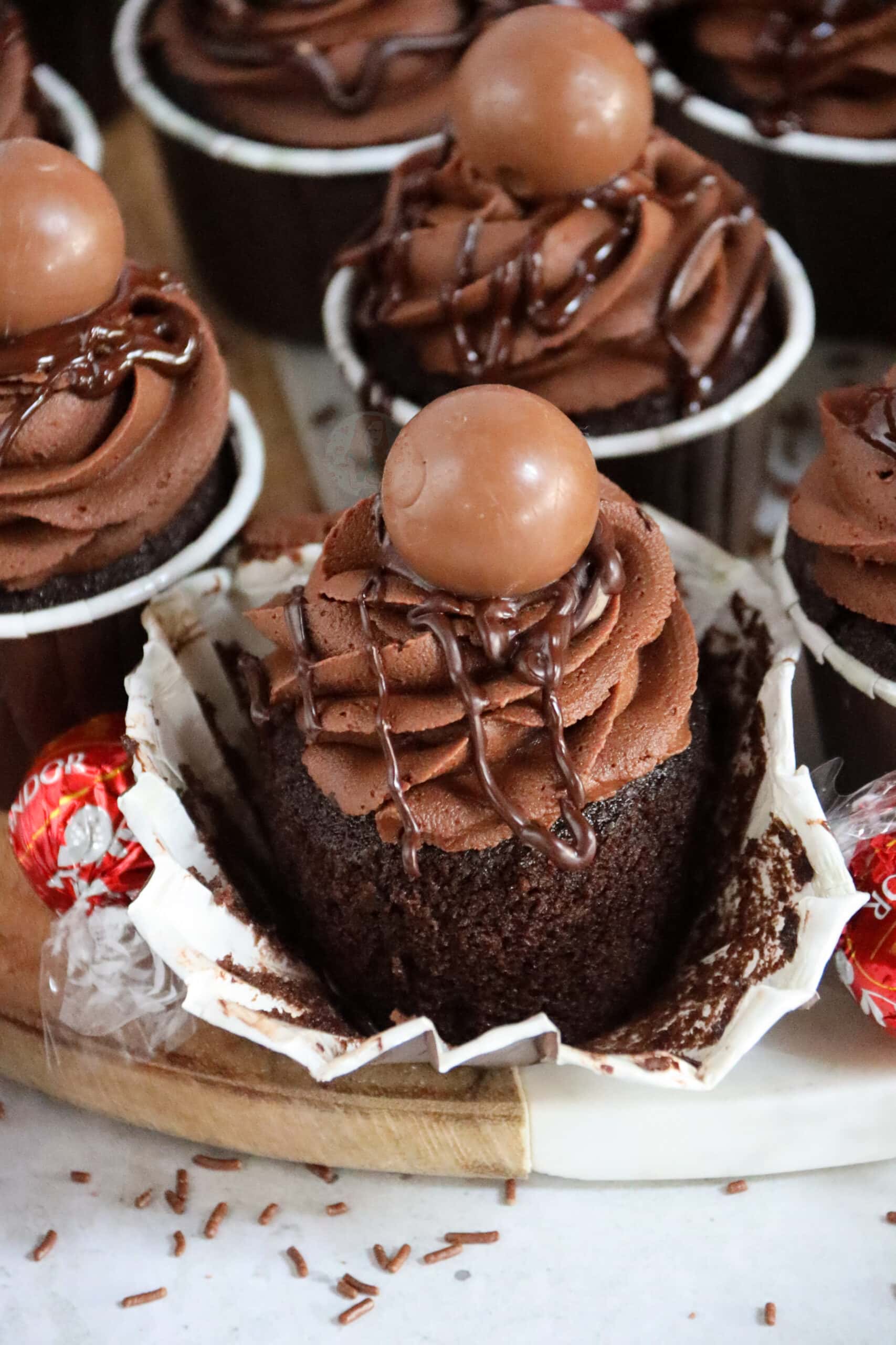 Lindt Chocolate Cupcake Recipe Bryont Blog