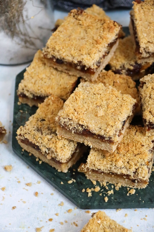 Mince Pie Crumble Bars - Jane's Patisserie