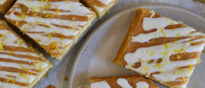 Lemon Drizzle Traybake! 