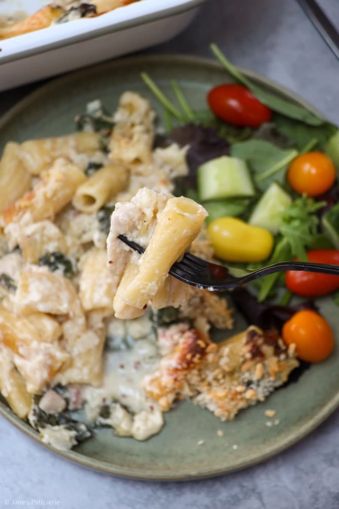 Chicken Alfredo Pasta Bake