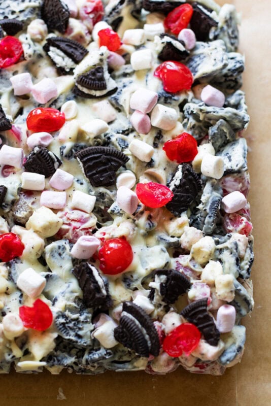 A whole Oreo Rocky Road traybake