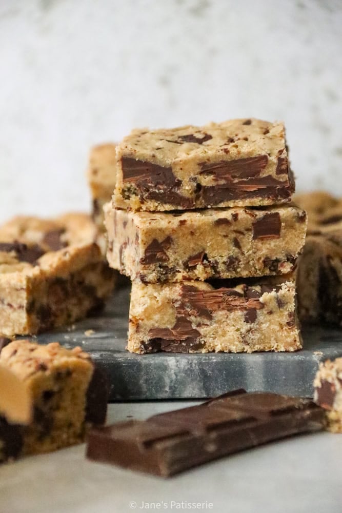 Brown butter cookie bars